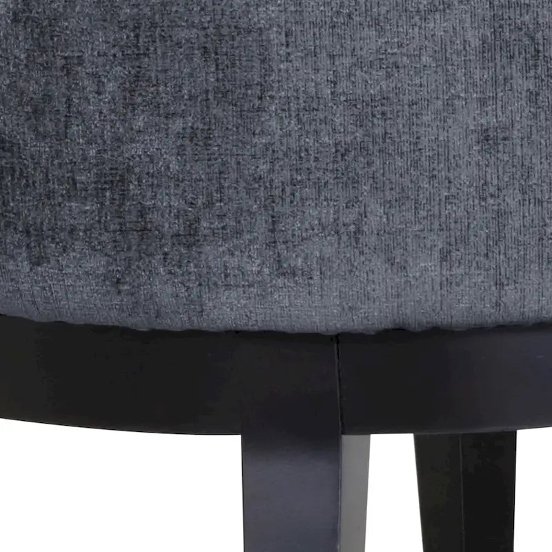 Fauteuil d'appoint capitonné Clough en tissu ou similicuir par Christopher Knight Home