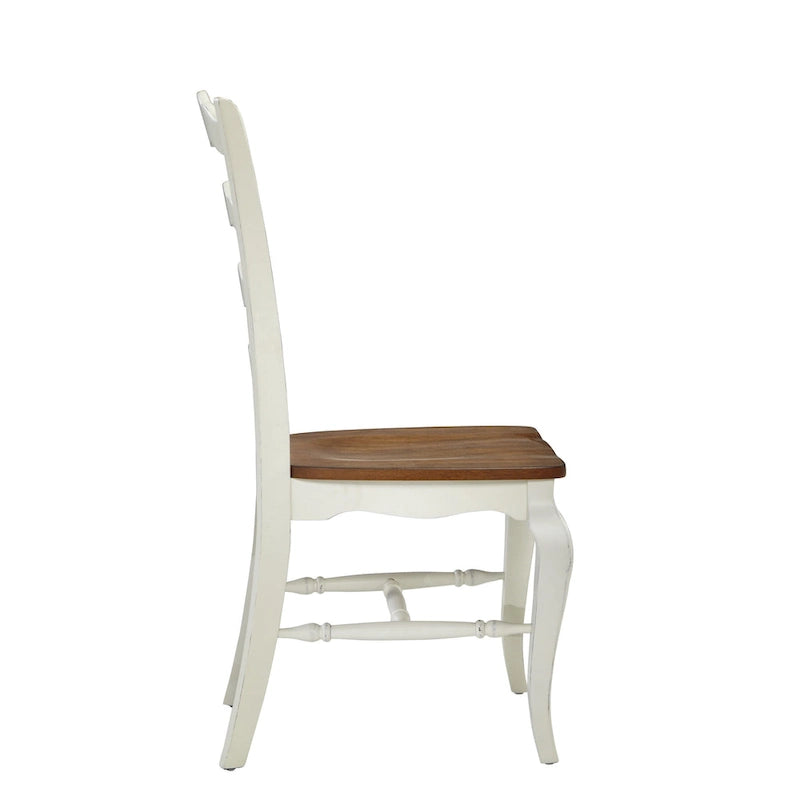 Deux ensembles de chaises