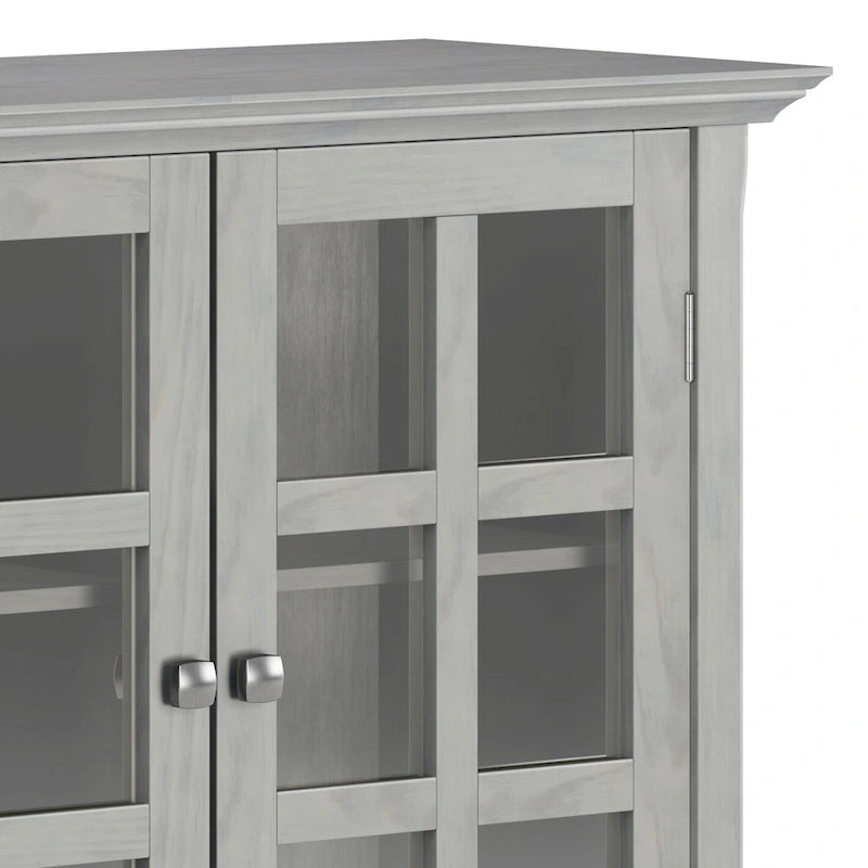 WYNDENHALL Normandy Armoire de rangement en bois massif 39 po - 39 larg. x 17 prof. x 42,2 haut.