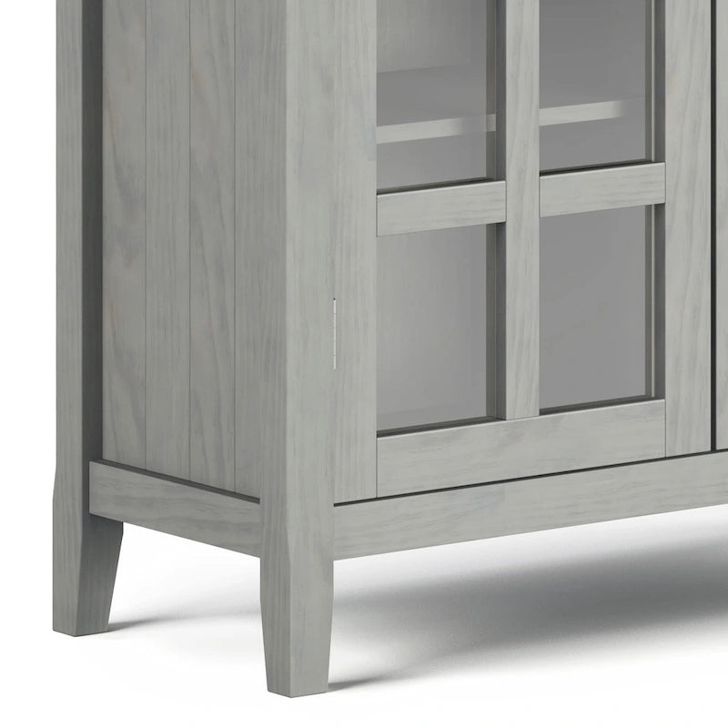 WYNDENHALL Normandy Armoire de rangement en bois massif 39 po - 39 larg. x 17 prof. x 42,2 haut.