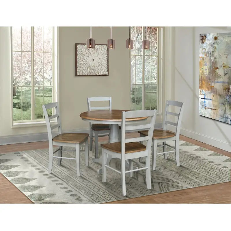 Table à manger ronde en bois massif avec 4 chaises à dossier ajouré