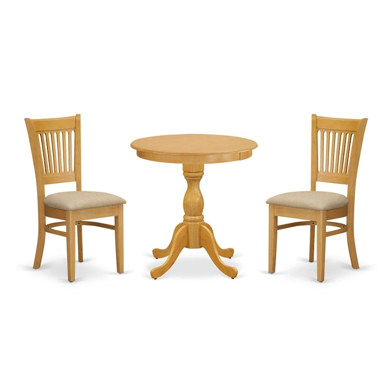 C'est un ensemble table et chaises de salle à manger trois pièces qui allie les styles de mobilier oriental et occidental.