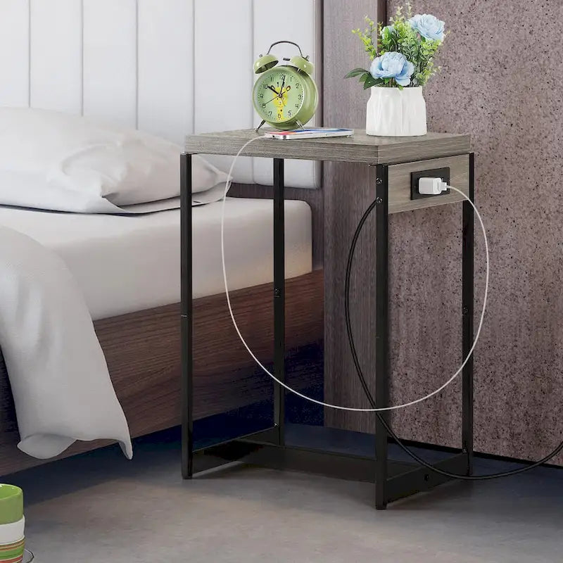 Ensemble de tables de chevet avec station de recharge